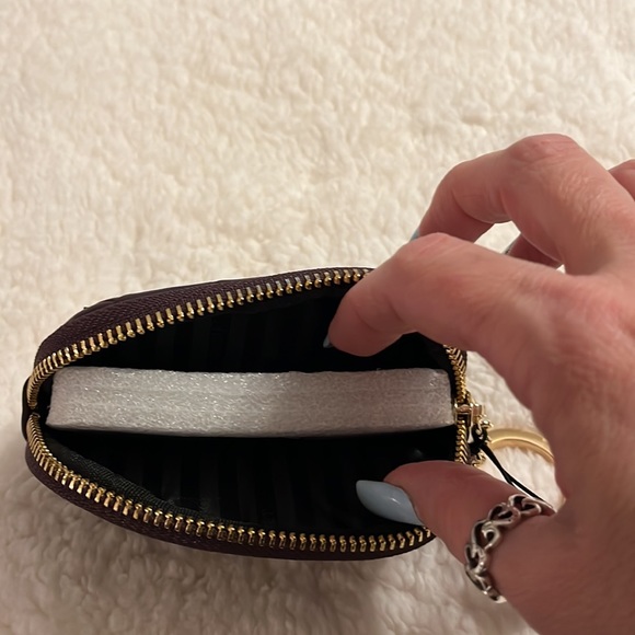 Victoria Secret - Wallet and change purse - eggplant - Picture 7 of 8